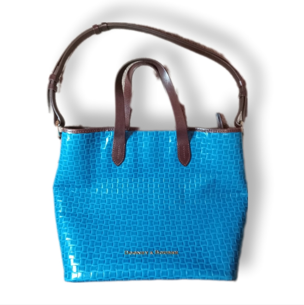 Dooney and Bourke Bag/Wallet